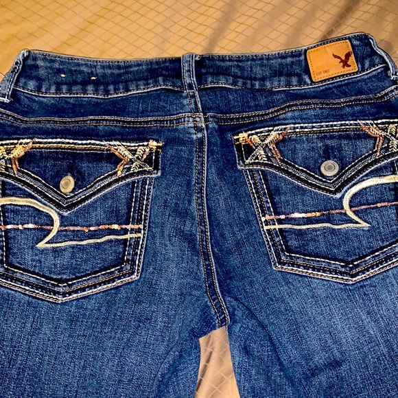 American Eagle Outfitters Denim - American Eagle 🦅 Outfitters Distressed Jeans size 2, Women’s Denim, tiny sequin